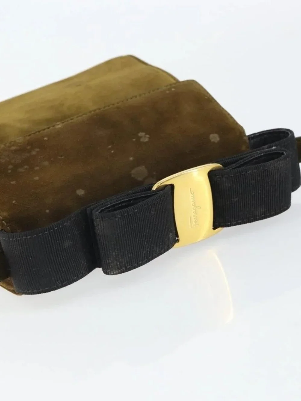 Salvatore Ferragamo Vala Shoulder Bag Suede 2way Green Gold Auth BA9381